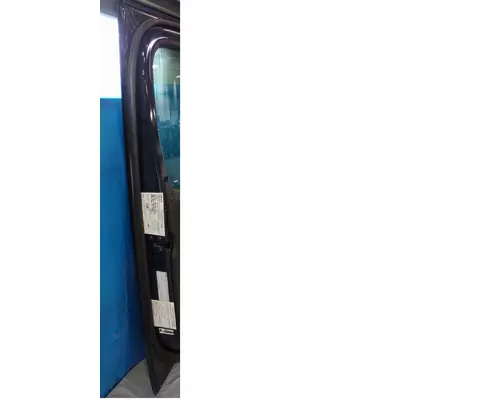 FREIGHTLINER CASCADIA 126 DOOR ASSEMBLY, FRONT