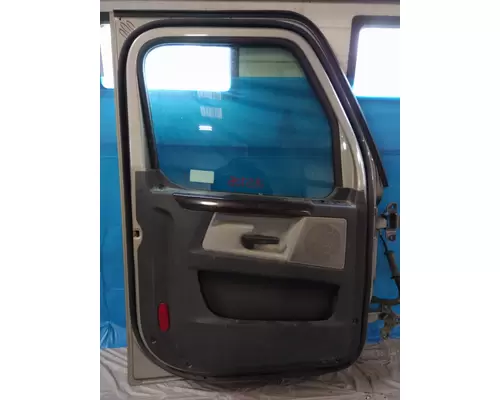 FREIGHTLINER CASCADIA 126 DOOR ASSEMBLY, FRONT