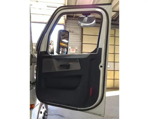 FREIGHTLINER CASCADIA 126 DOOR ASSEMBLY, FRONT