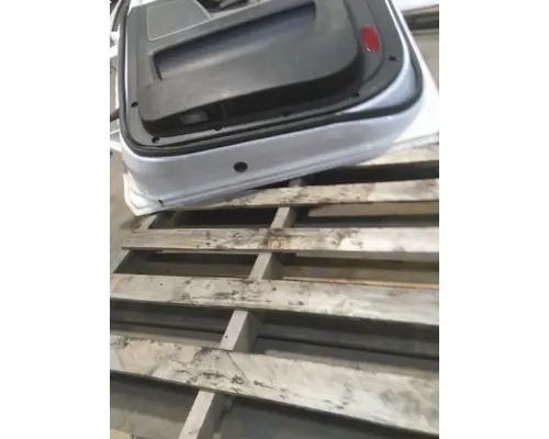FREIGHTLINER CASCADIA 126 DOOR ASSEMBLY, FRONT