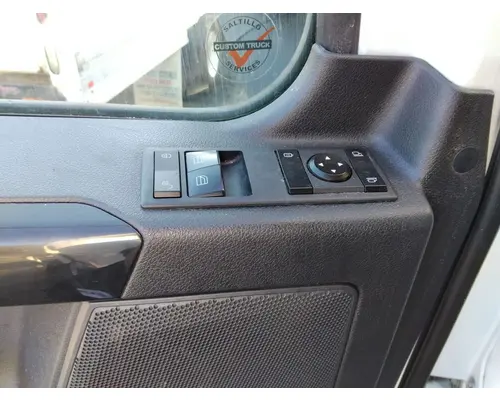 FREIGHTLINER CASCADIA 126 DOOR ASSEMBLY, FRONT