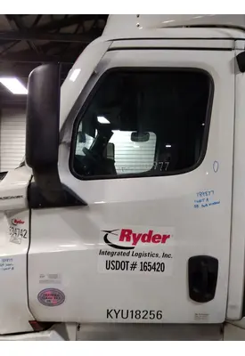 FREIGHTLINER CASCADIA 126 DOOR ASSEMBLY, FRONT