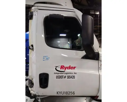 FREIGHTLINER CASCADIA 126 DOOR ASSEMBLY, FRONT