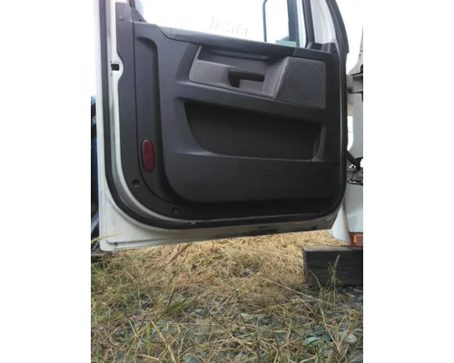 FREIGHTLINER CASCADIA 126 DOOR ASSEMBLY, FRONT