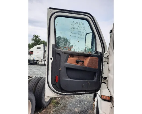 FREIGHTLINER CASCADIA 126 DOOR ASSEMBLY, FRONT
