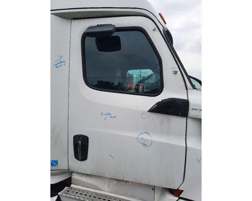 FREIGHTLINER CASCADIA 126 DOOR ASSEMBLY, FRONT