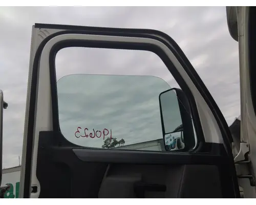 FREIGHTLINER CASCADIA 126 DOOR ASSEMBLY, FRONT