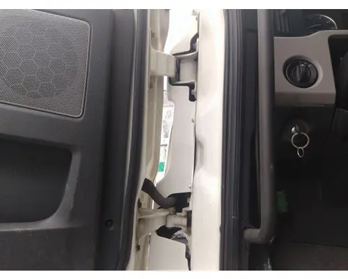FREIGHTLINER CASCADIA 126 DOOR ASSEMBLY, FRONT