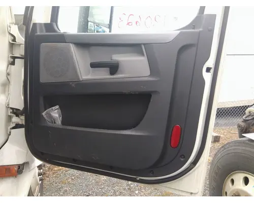 FREIGHTLINER CASCADIA 126 DOOR ASSEMBLY, FRONT