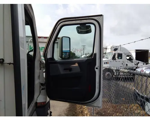 FREIGHTLINER CASCADIA 126 DOOR ASSEMBLY, FRONT