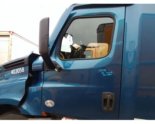 FREIGHTLINER CASCADIA 126 DOOR ASSEMBLY, FRONT