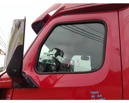 FREIGHTLINER CASCADIA 126 DOOR ASSEMBLY, FRONT