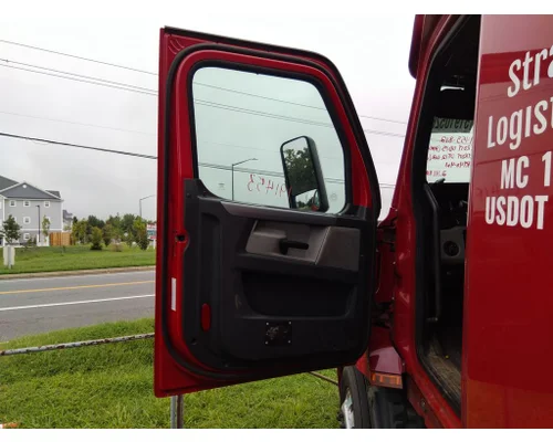 FREIGHTLINER CASCADIA 126 DOOR ASSEMBLY, FRONT