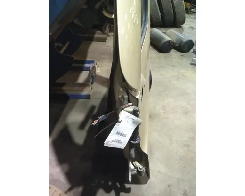 FREIGHTLINER CASCADIA 126 DOOR ASSEMBLY, FRONT