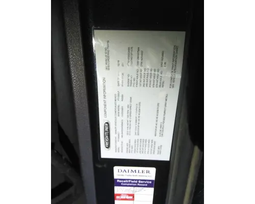 FREIGHTLINER CASCADIA 126 DOOR ASSEMBLY, FRONT