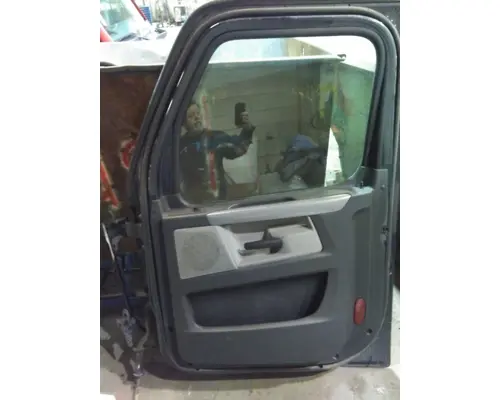 FREIGHTLINER CASCADIA 126 DOOR ASSEMBLY, FRONT