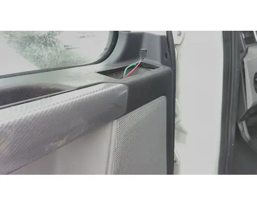 FREIGHTLINER CASCADIA 126 DOOR ASSEMBLY, FRONT