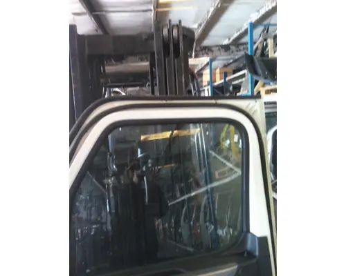 FREIGHTLINER CASCADIA 126 DOOR ASSEMBLY, FRONT