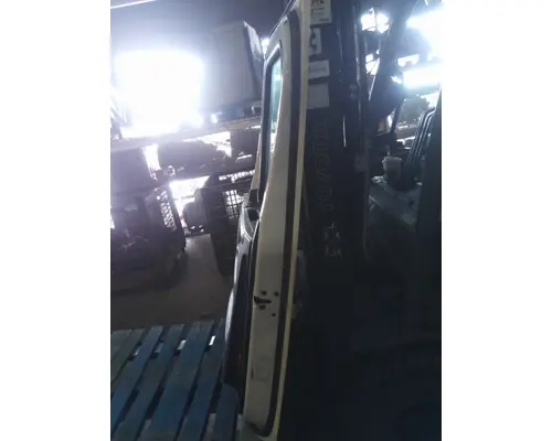 FREIGHTLINER CASCADIA 126 DOOR ASSEMBLY, FRONT