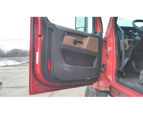 FREIGHTLINER CASCADIA 126 DOOR ASSEMBLY, FRONT