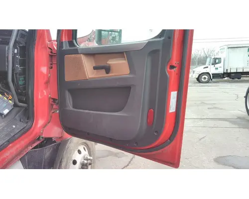 FREIGHTLINER CASCADIA 126 DOOR ASSEMBLY, FRONT