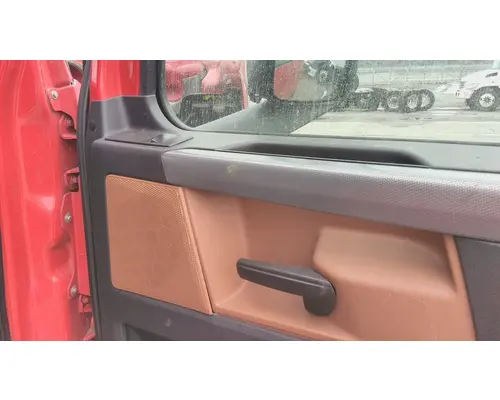 FREIGHTLINER CASCADIA 126 DOOR ASSEMBLY, FRONT