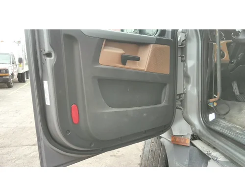 FREIGHTLINER CASCADIA 126 DOOR ASSEMBLY, FRONT