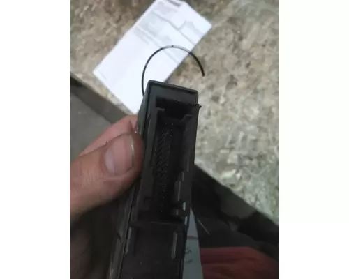 FREIGHTLINER CASCADIA 126 DOOR ELECTRICAL SWITCH
