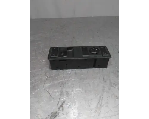 FREIGHTLINER CASCADIA 126 DOOR ELECTRICAL SWITCH