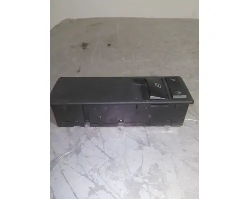 FREIGHTLINER CASCADIA 126 DOOR ELECTRICAL SWITCH