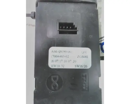 FREIGHTLINER CASCADIA 126 DOOR ELECTRICAL SWITCH