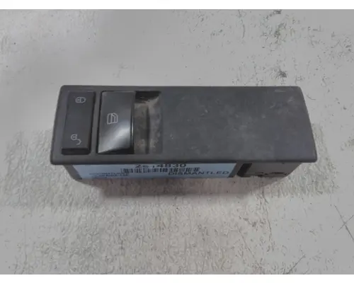 FREIGHTLINER CASCADIA 126 DOOR ELECTRICAL SWITCH