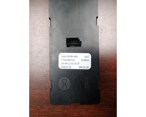 FREIGHTLINER CASCADIA 126 DOOR ELECTRICAL SWITCH