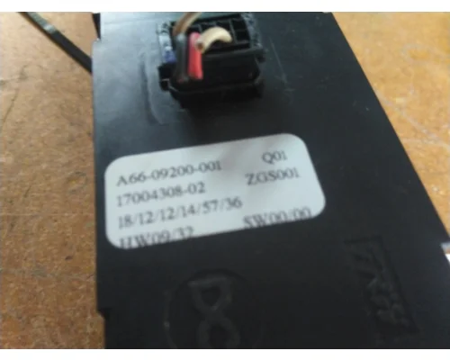 FREIGHTLINER CASCADIA 126 DOOR ELECTRICAL SWITCH