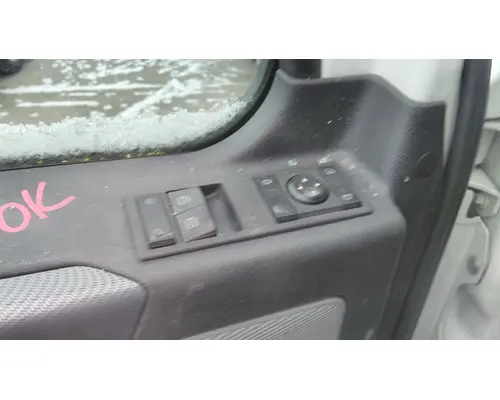 FREIGHTLINER CASCADIA 126 DOOR ELECTRICAL SWITCH