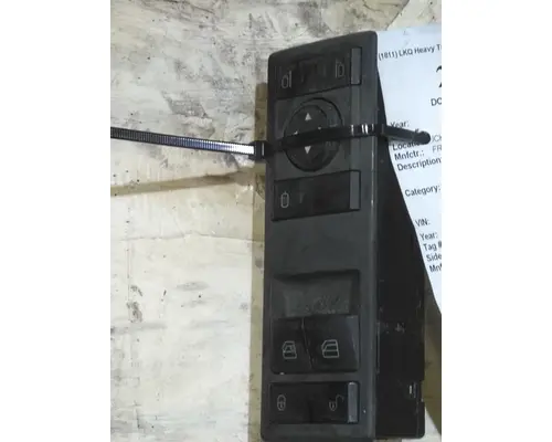 FREIGHTLINER CASCADIA 126 DOOR ELECTRICAL SWITCH