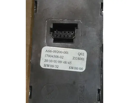 FREIGHTLINER CASCADIA 126 DOOR ELECTRICAL SWITCH