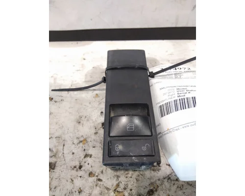 FREIGHTLINER CASCADIA 126 DOOR ELECTRICAL SWITCH