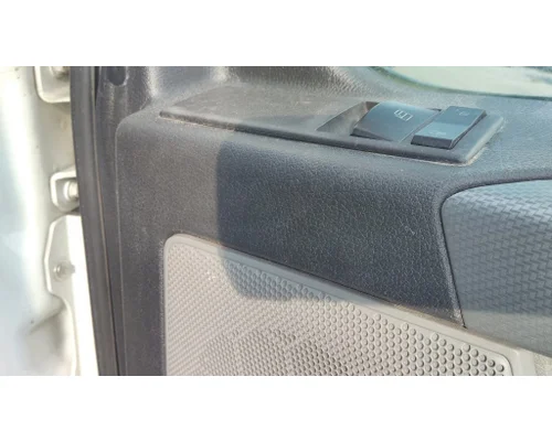 FREIGHTLINER CASCADIA 126 DOOR ELECTRICAL SWITCH