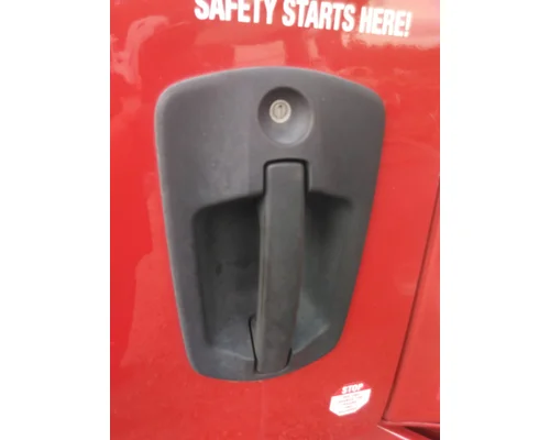 FREIGHTLINER CASCADIA 126 DOOR HANDLE