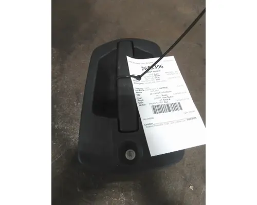 FREIGHTLINER CASCADIA 126 DOOR HANDLE