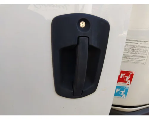 FREIGHTLINER CASCADIA 126 DOOR HANDLE