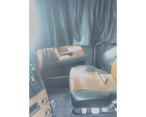 FREIGHTLINER CASCADIA 126 DOOR INTERIOR PANEL