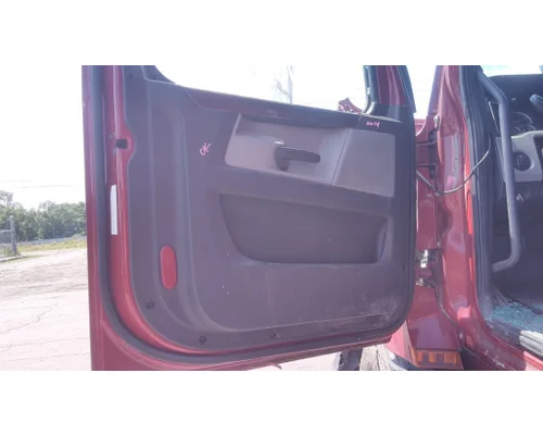 FREIGHTLINER CASCADIA 126 DOOR INTERIOR PANEL
