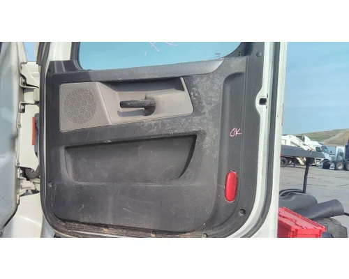 FREIGHTLINER CASCADIA 126 DOOR INTERIOR PANEL