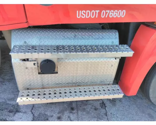 FREIGHTLINER CASCADIA 126 DPF COVER