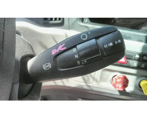 FREIGHTLINER CASCADIA 126 ENGINE BRAKE SWITCH
