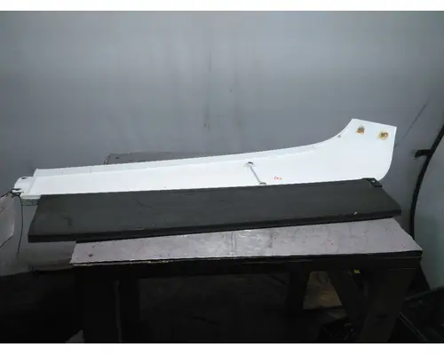 FREIGHTLINER CASCADIA 126 FAIRING, SLEEPER