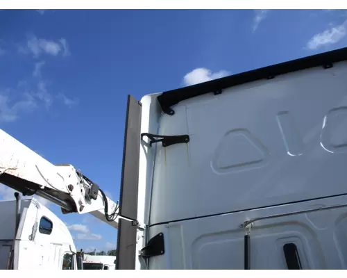 FREIGHTLINER CASCADIA 126 FAIRING, SLEEPER