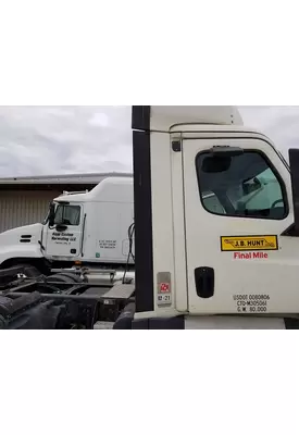 FREIGHTLINER CASCADIA 126 FAIRING, SLEEPER